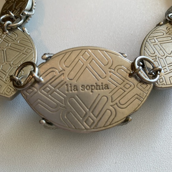 Lia Sophia statement necklace in excellent condition. - Picture 7 of 7
